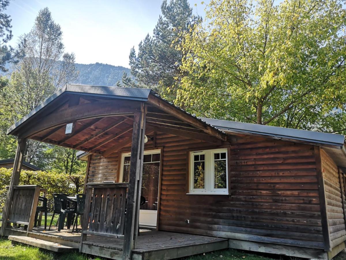 Camping Le Colporteur Hotel Le Bourg-d'Oisans Bagian luar foto