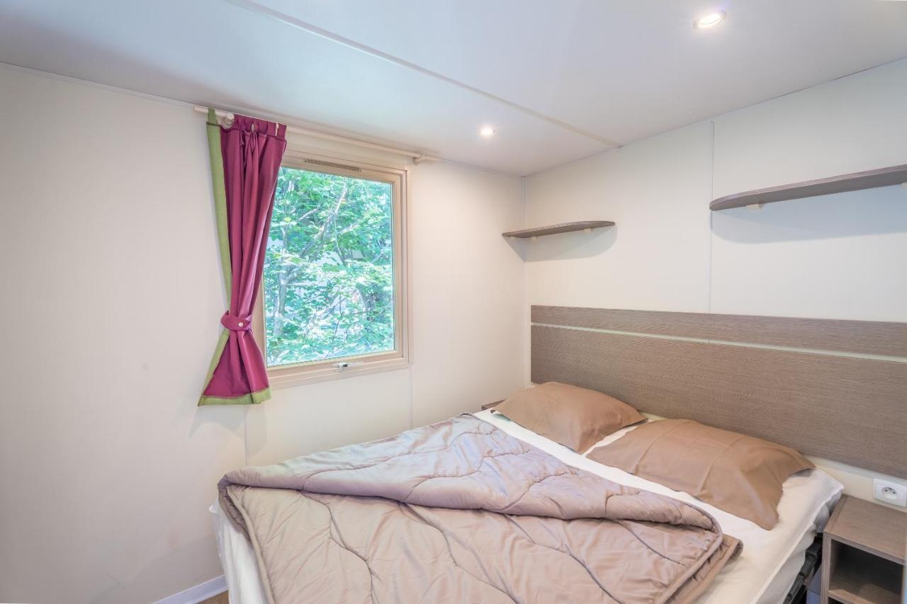 Camping Le Colporteur Hotel Le Bourg-d'Oisans Bagian luar foto