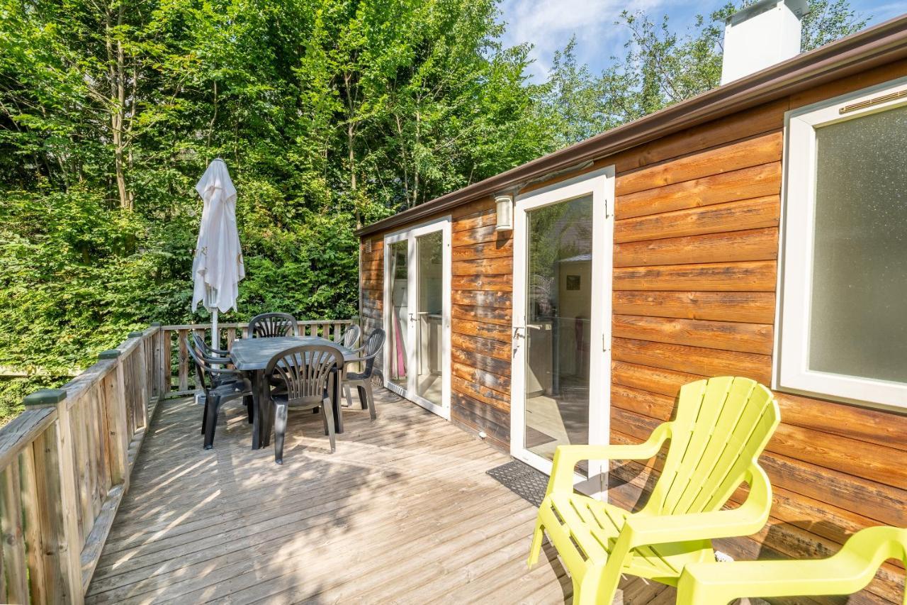 Camping Le Colporteur Hotel Le Bourg-d'Oisans Bagian luar foto