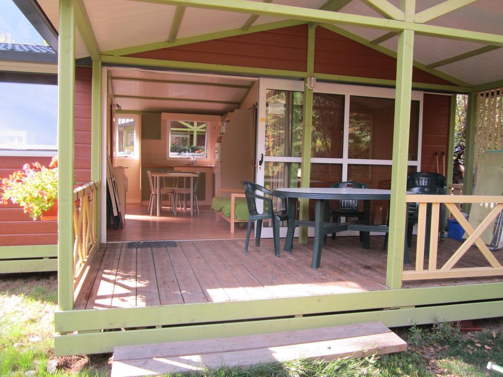 Camping Le Colporteur Hotel Le Bourg-d'Oisans Bagian luar foto