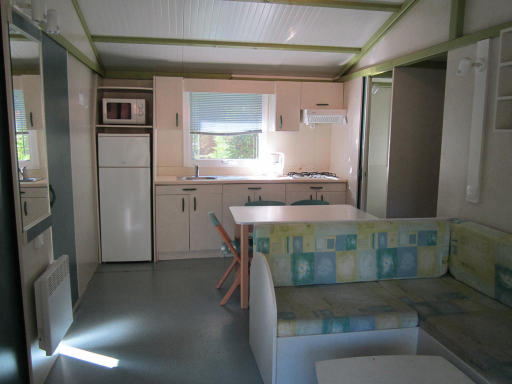 Camping Le Colporteur Hotel Le Bourg-d'Oisans Bagian luar foto
